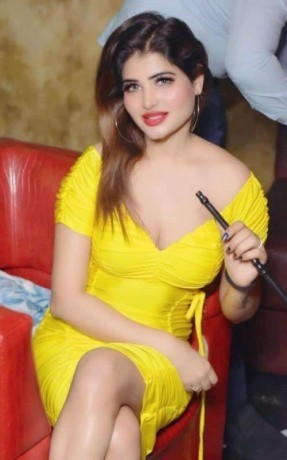 elite-model-escorts-in-karachi-call-03102210111-big-2