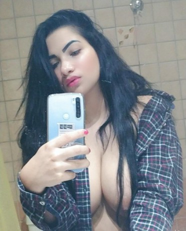 book-the-best-model-escorts-in-karachi-call-03102210111-big-2