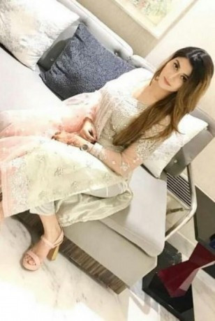 elite-karachi-escorts-by-amna-khan-call-03257036570-big-2