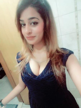 top-rated-karachi-escorts-call-amna-khan-at-03257036570-big-3